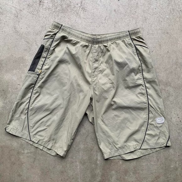 Y2K NIKE MESH-LINED MULTI-POCKET ATHLETIC SWIM SWIM TRUNKS ADDULT XL - Picture 1 of 4